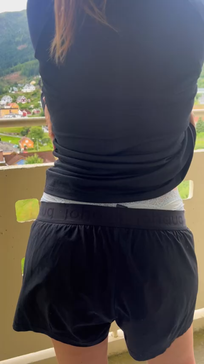 hotwifenextdoor